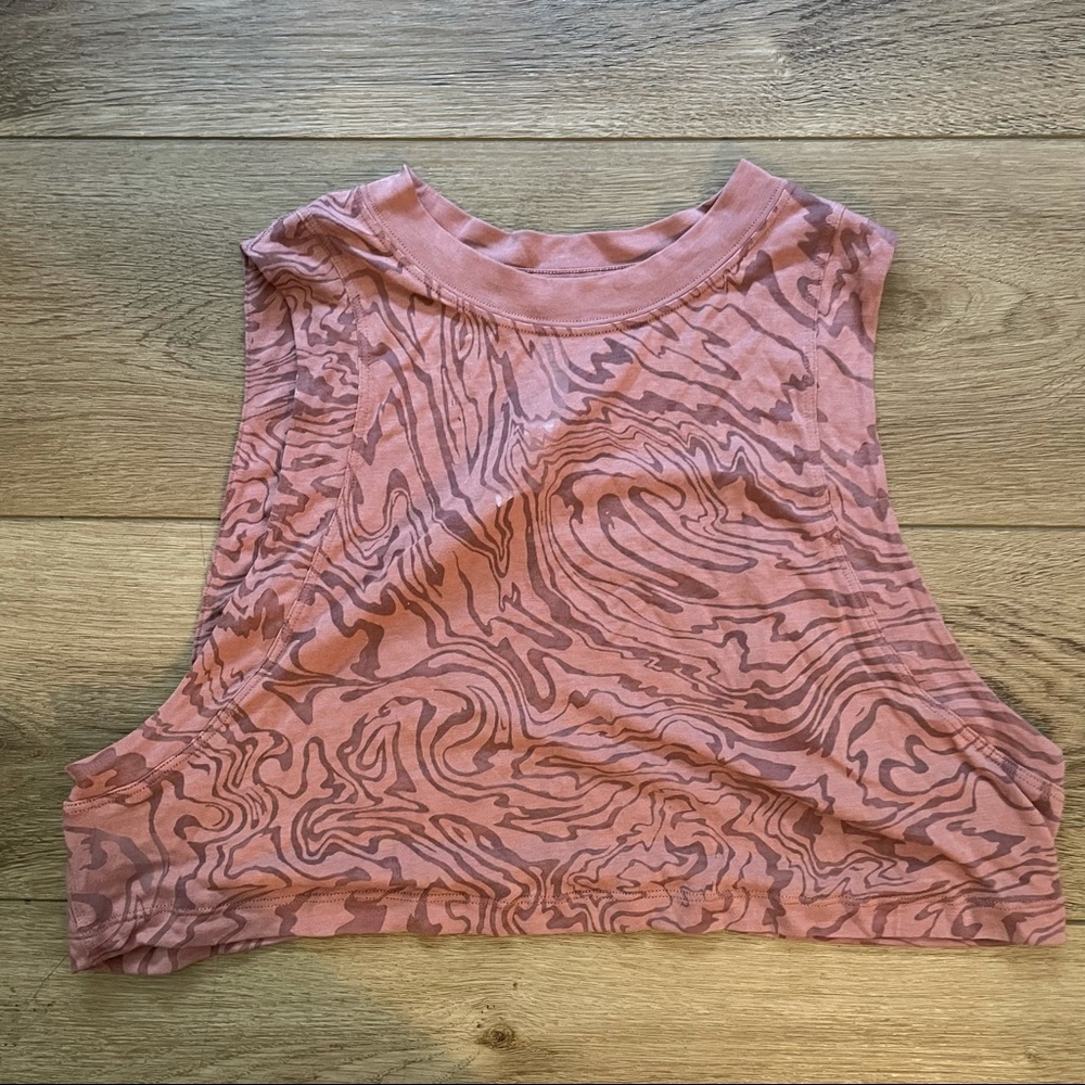 lululemon athletica Pink Swirl Crop Tank Top